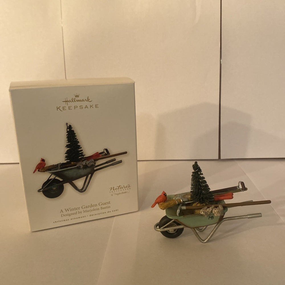 Hallmark Keepsake Ornament A Winter Garden Guest - 2008-‎ Marjolein Bastin